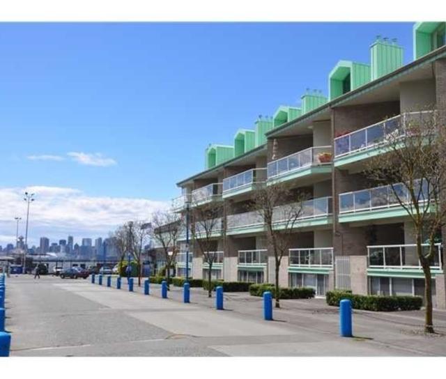 3101 - 33 Chesterfield Place, Lower Lonsdale, North Vancouver 2
